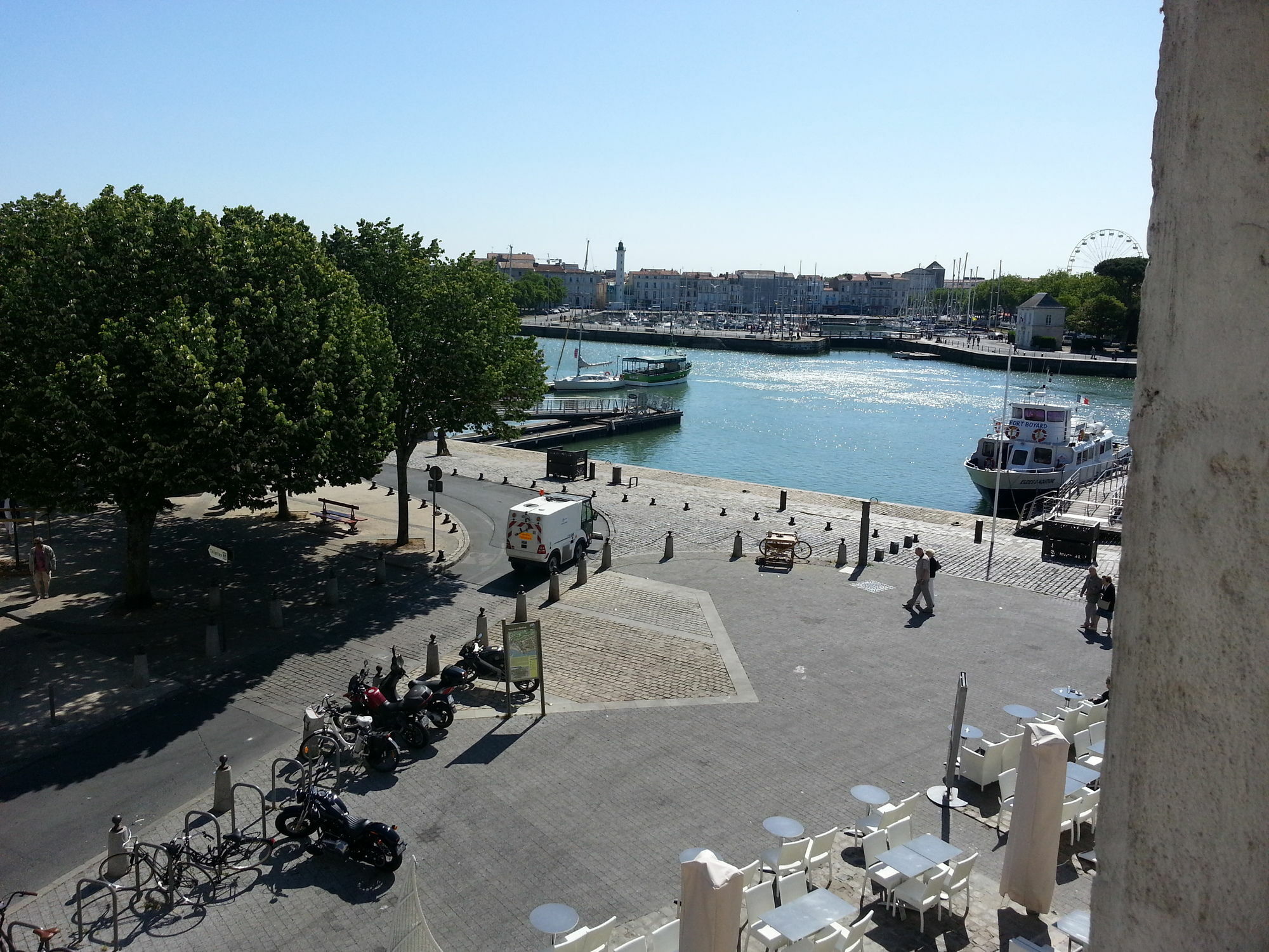 Maisons Du Monde Hotel & Suites - La Rochelle Vieux Port Exterior photo